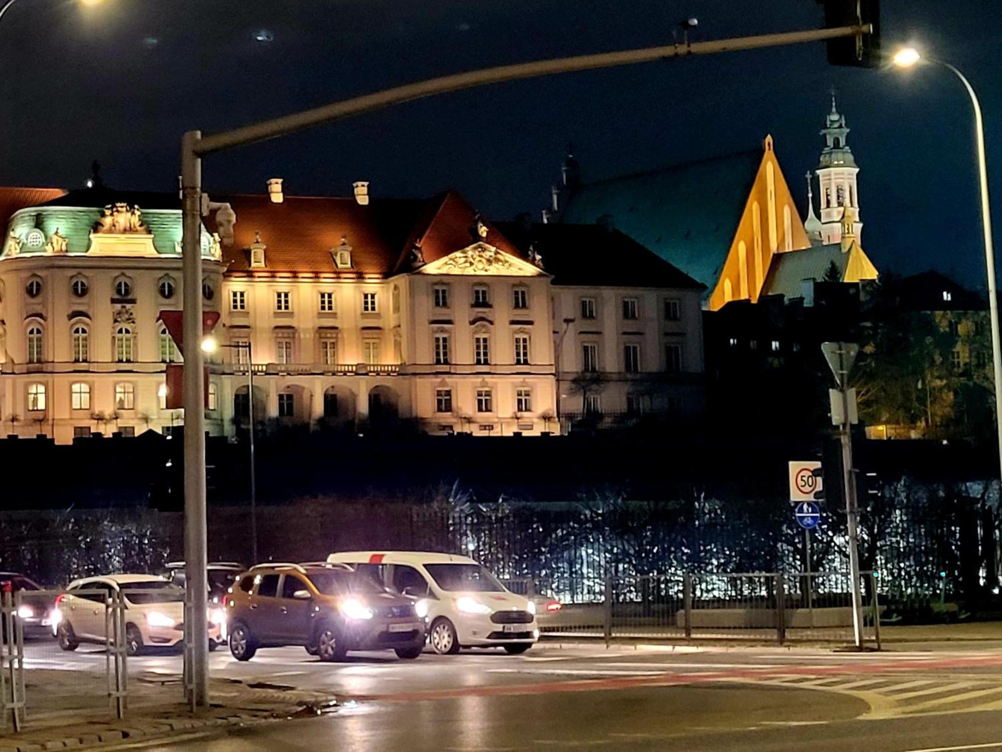 Mieszkanko Kolo Zamku Warschau Buitenkant foto